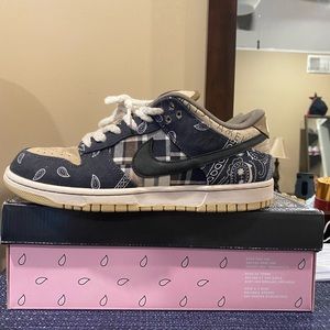 Travis scott dunks